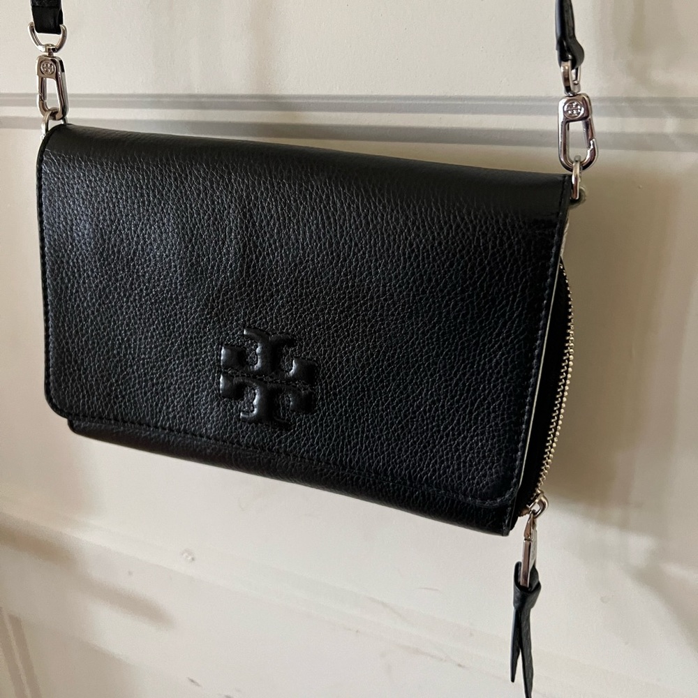 Tory Burch Black Pebbled Leather Crossbody Wallet